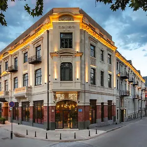 Radisson Red فندق