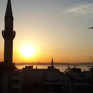 أجنحة لوكا فندق اسطنبول