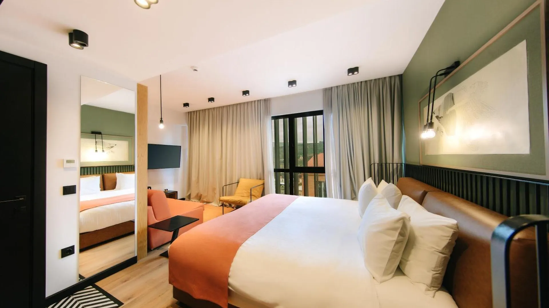 Hotel 21 Tbilisi 4*,